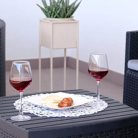 Andrea's House * Locri